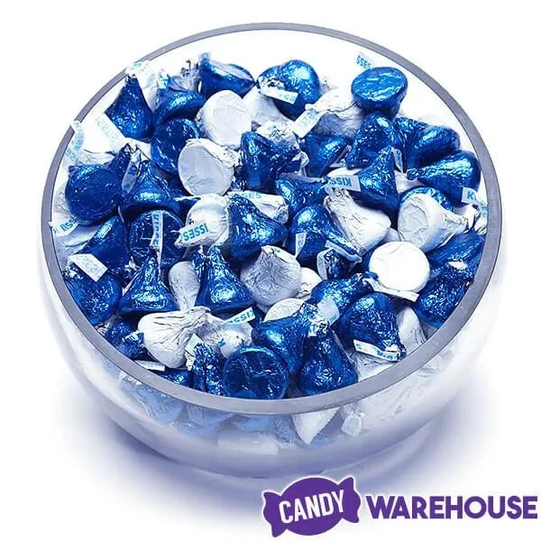 Hershey's Kisses Color Combo - Dark Blue And White: 800-Piece Box - Image 6