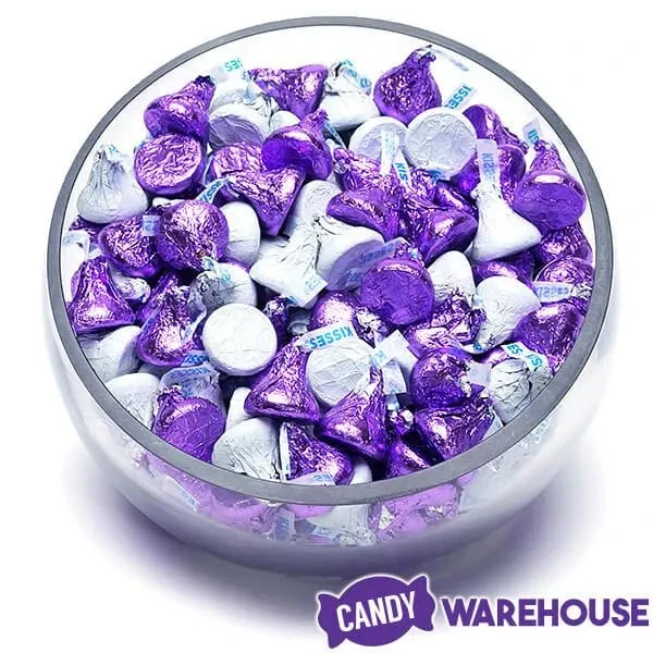 Hershey's Kisses Color Combo - Purple And White: 800-Piece Box - Image 4