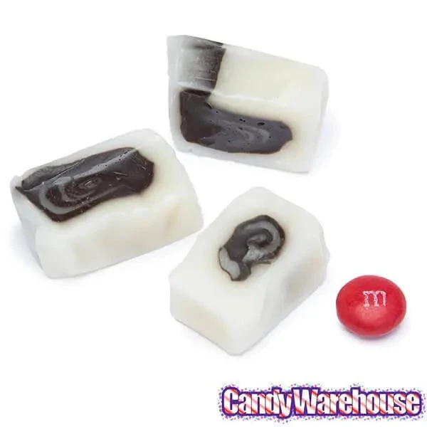 Licorice Mint Swirl Caramel Cubes: 2KG Bag - Image 3