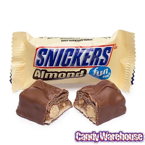 Snickers Fun Size Candy Bars Assortment: 45-Piece Bag - Image 4